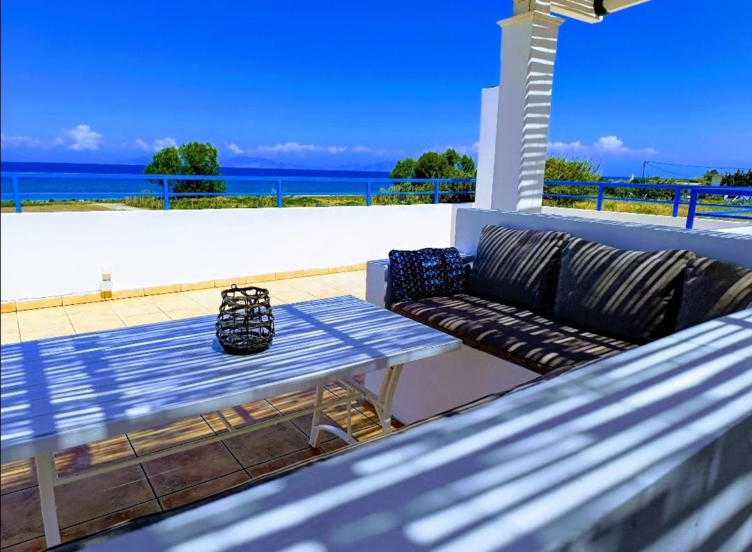 Nautilus Beach House Paradisi  Exterior photo